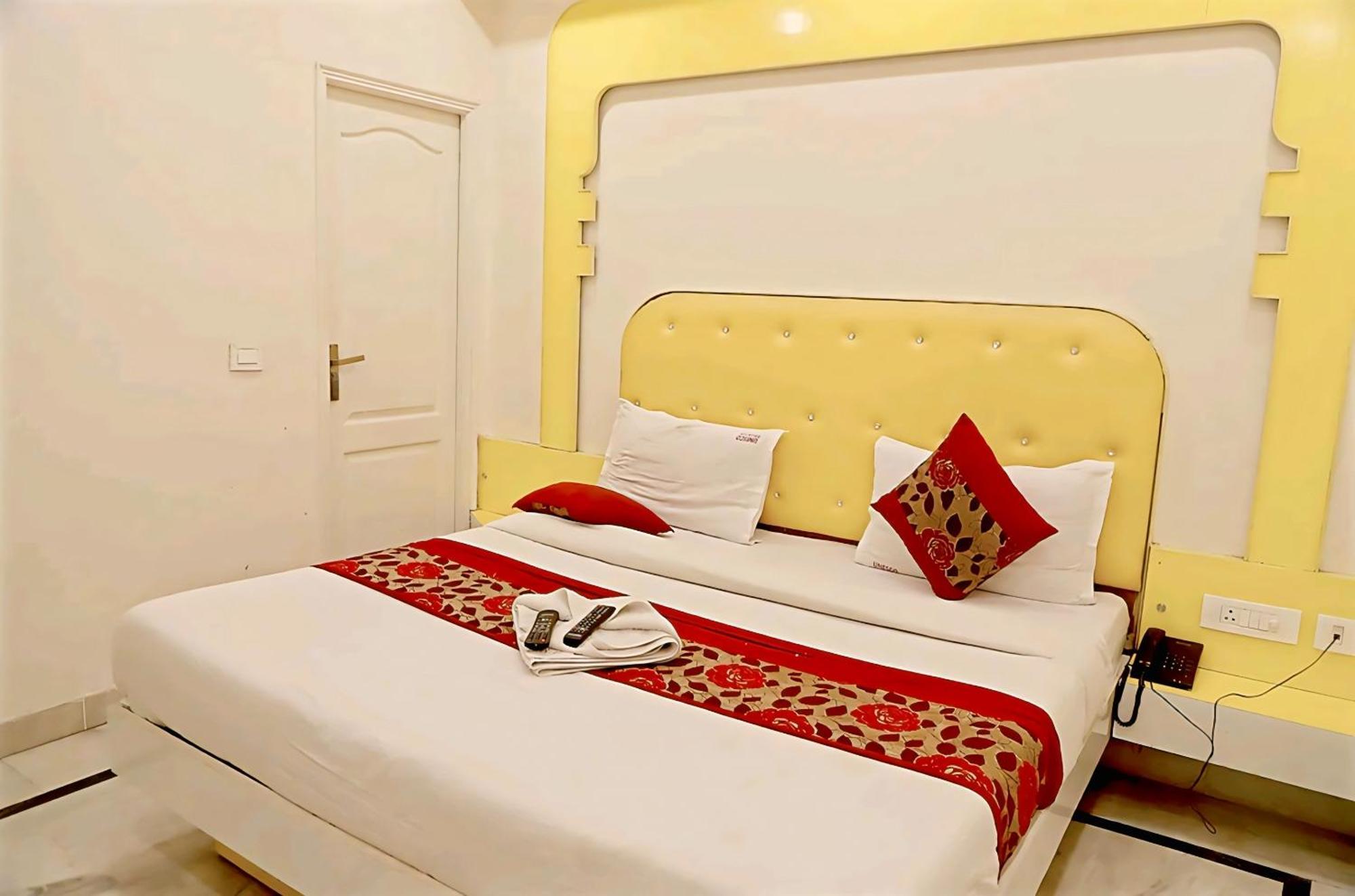 Hotel Leo Continental Neu-Delhi Exterior foto